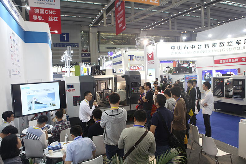 華亞數(shù)控新品雙頭臥深圳發(fā)布現(xiàn)場(chǎng) 華亞數(shù)控新品雙頭臥深圳發(fā)布現(xiàn)場(chǎng)